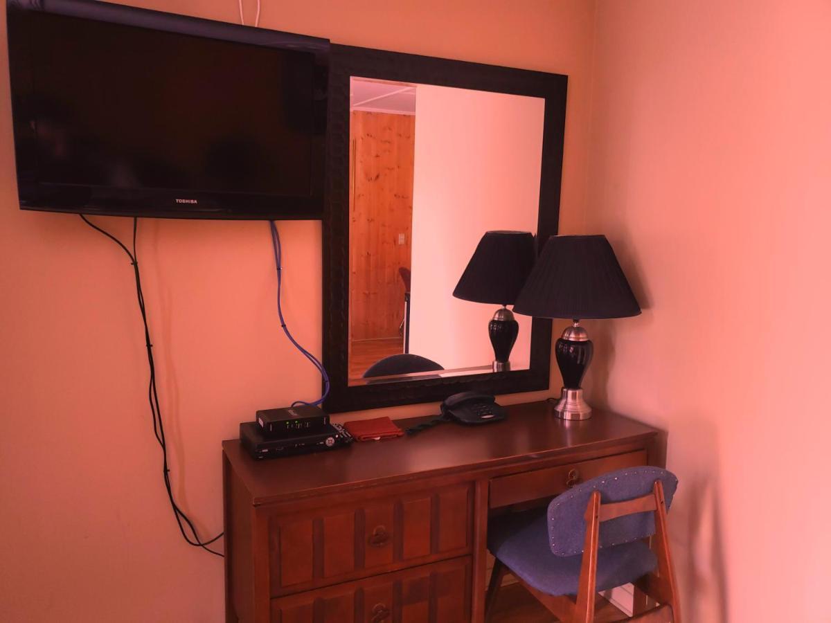 Wildwood Motel Shelburne